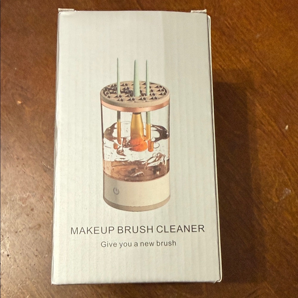 Makeup Brush Cleaner - clear&Gold